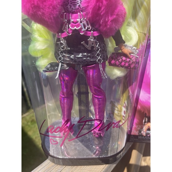 NIB L.O.L. Surprise! O.M.G. Fierce Lady Diva MGA Entert Fashion doll RT In Box - Picture 5 of 13